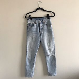 Levi’s 501 Skinny in Clear Minds